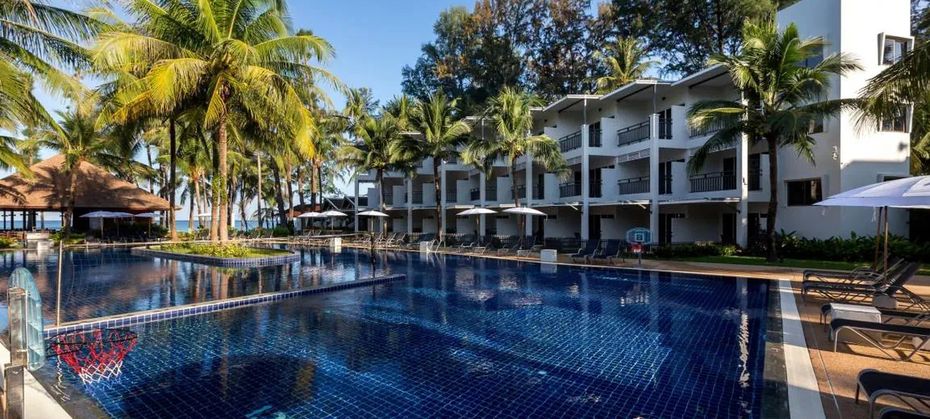 Sunwing Bangtao Beach