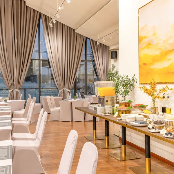 SureStay by Best Western Iconic Ari Jatujak