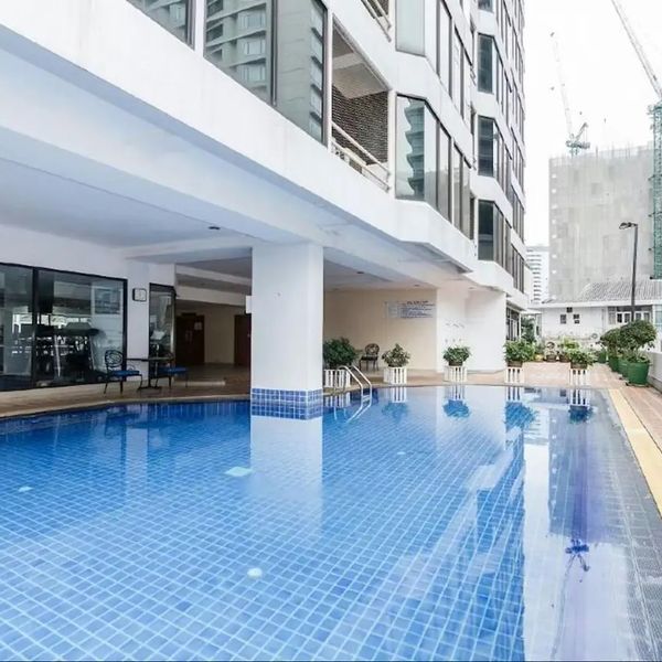 Tai Pan (Bangkok)