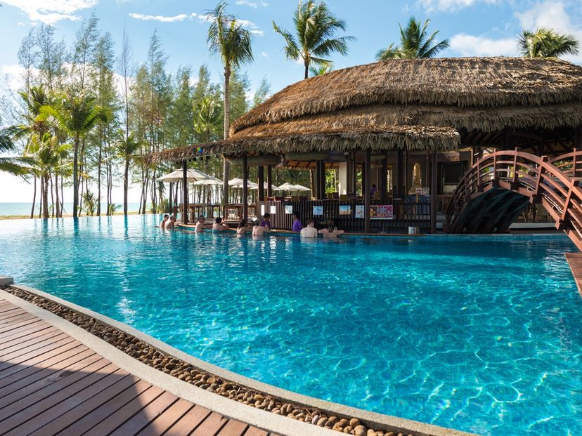 basen, pool bar