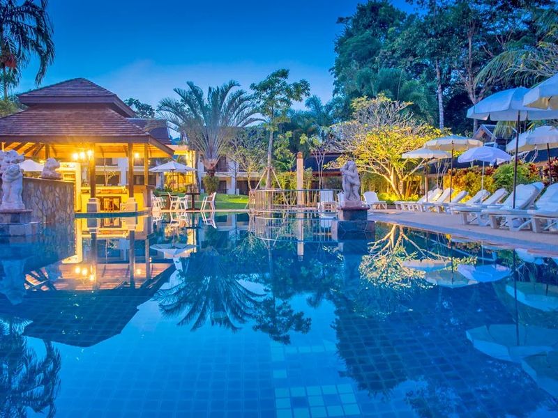 The Leaf by Katathani