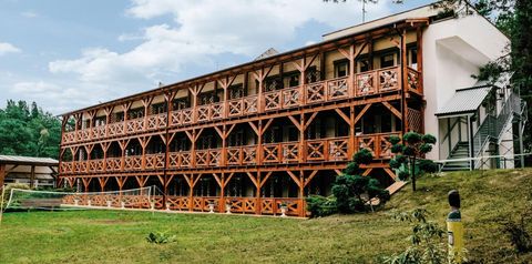 budynek główny, teren hotelu