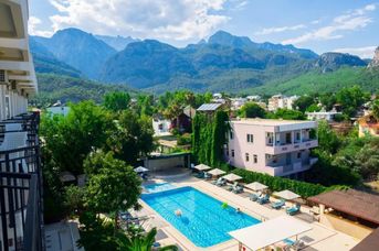 Tal Beach (ex. Adress)