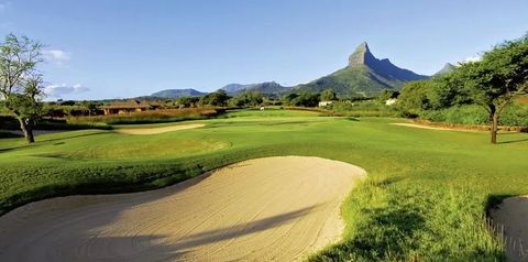 teren hotelu, pole golfowe