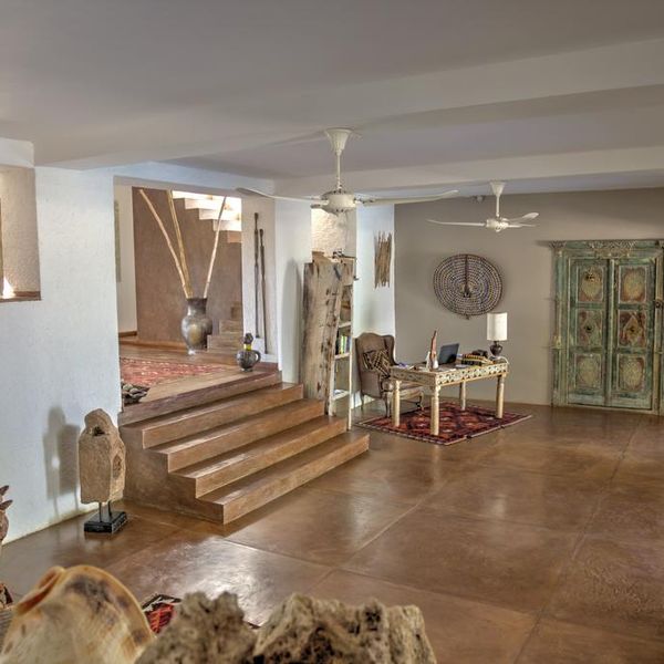 Boutique Uzuri