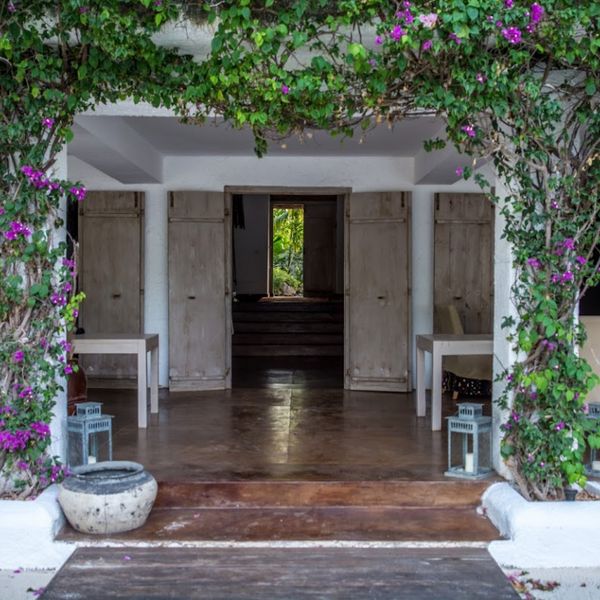 Boutique Uzuri