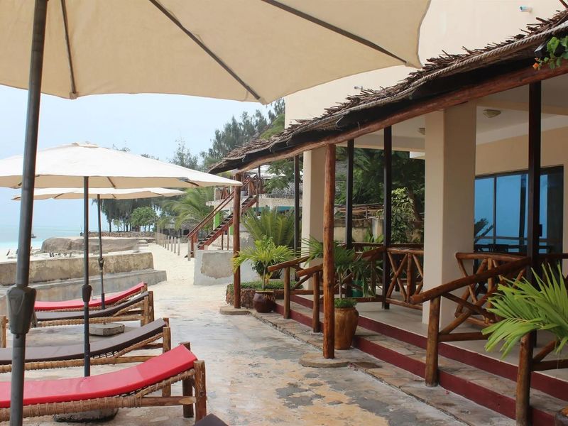 Faridu Beach Bungalows 2*