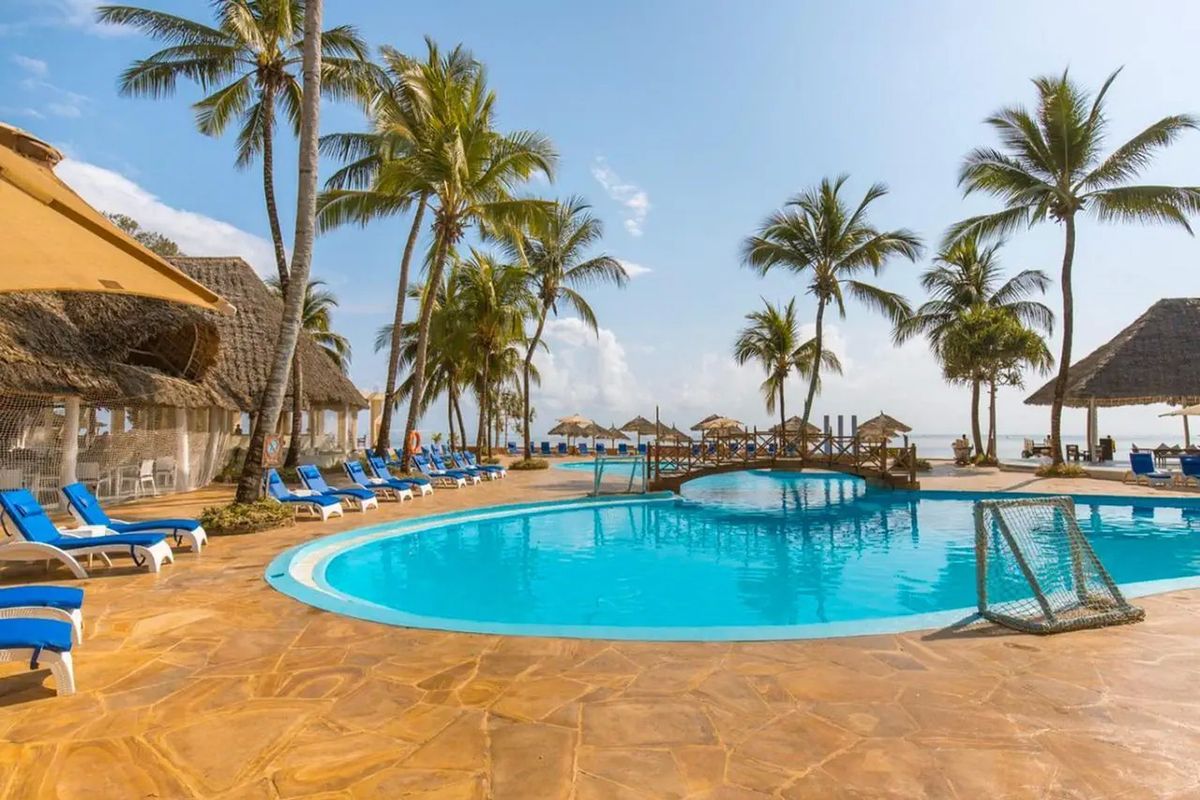 Kiwengwa Beach Resort - basen