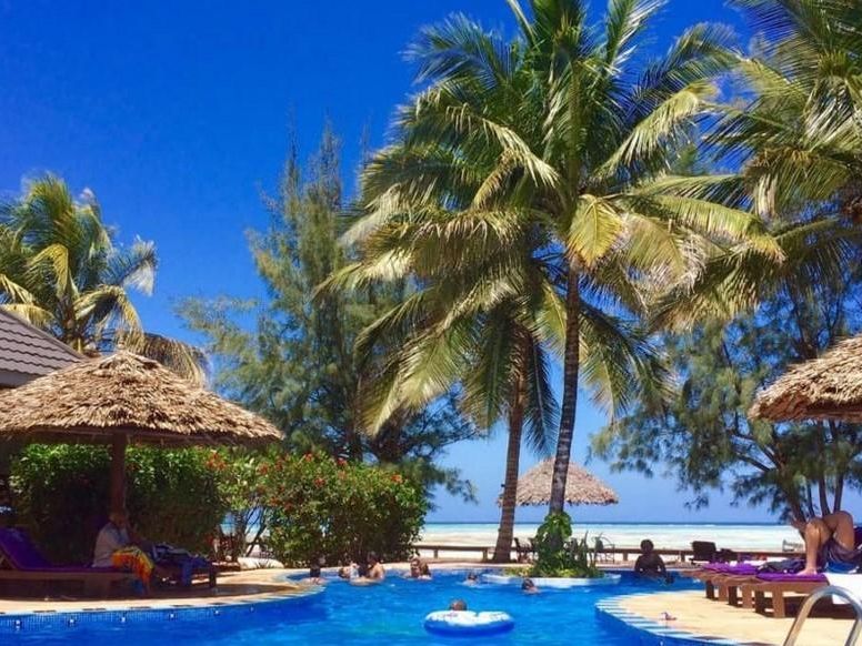 Mnarani Beach Cottages 3*