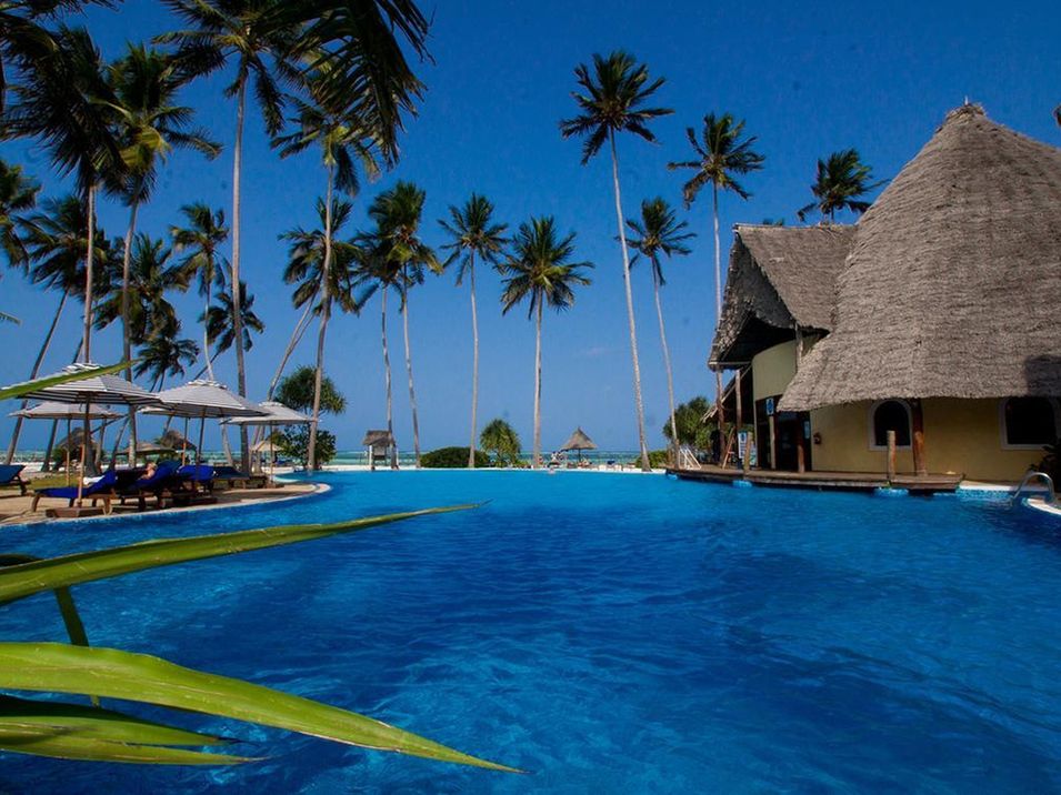 basen, pool bar