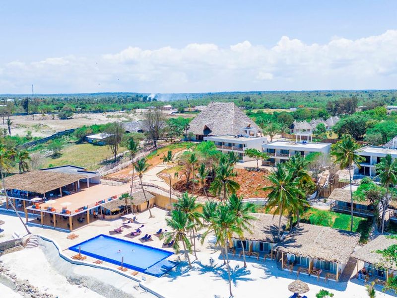 Royal Mandarin Hotel & Resort