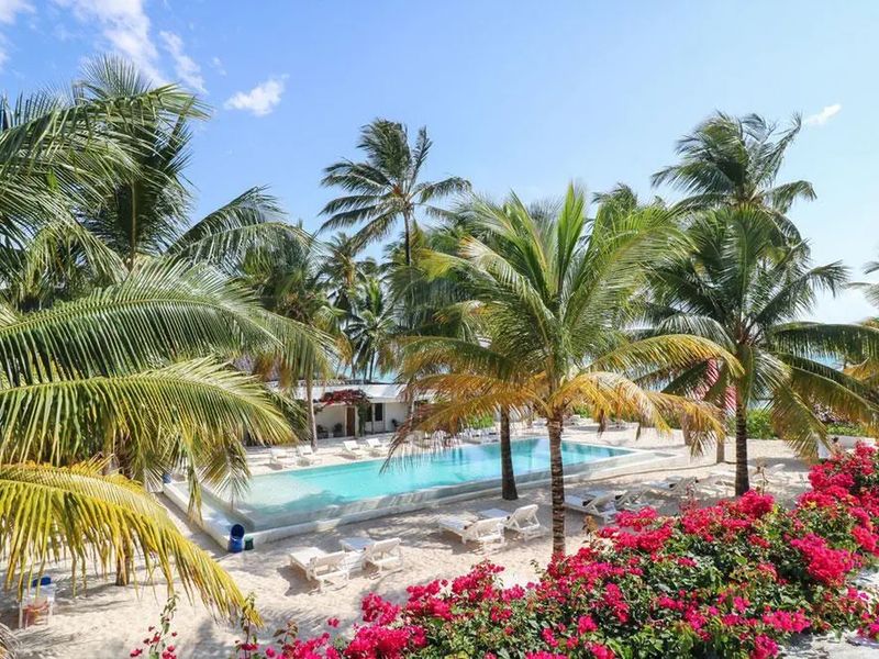 The Loop Beach Resort