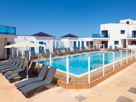 obiekt, teren hotelu, basen