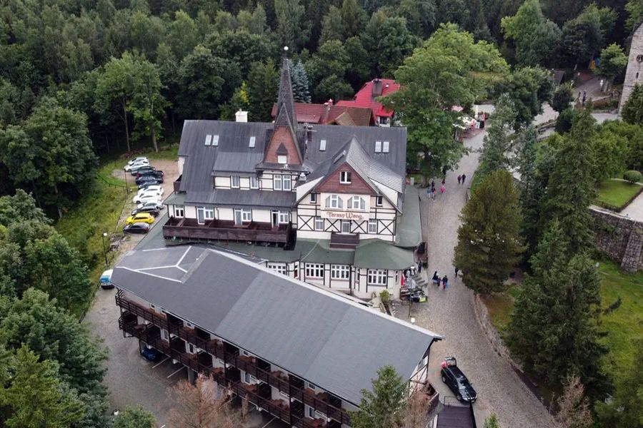 obiekt, teren hotelu, góry