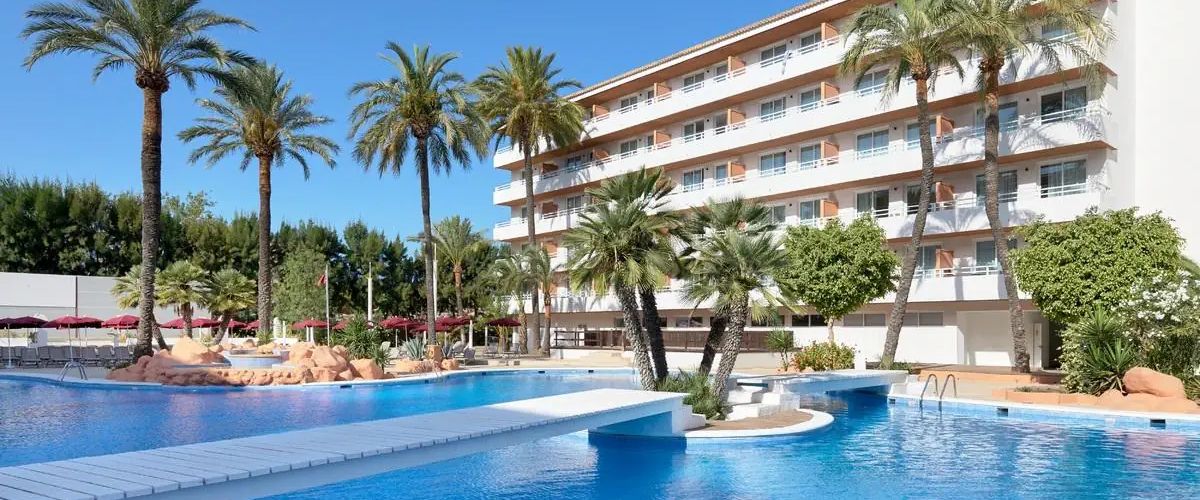 obiekt, teren hotelu, basen