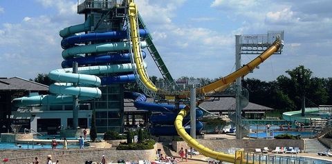 basen, aquapark, zjeżdżalnia