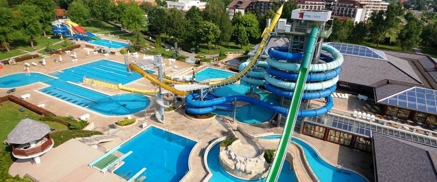 teren hotelu, basen, aquapark