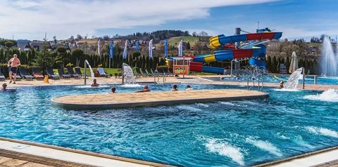 basen, aquapark, zjeżdżalnia