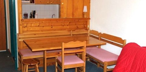 pokój, kuchnia / aneks kuchenny