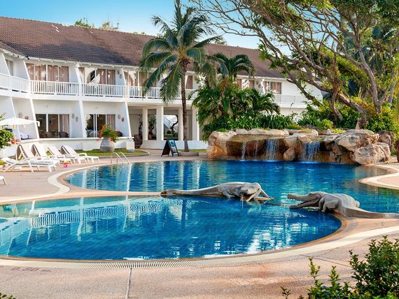 Thavorn Palm Beach Resort