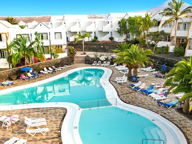 THe Apartamentos Morromar