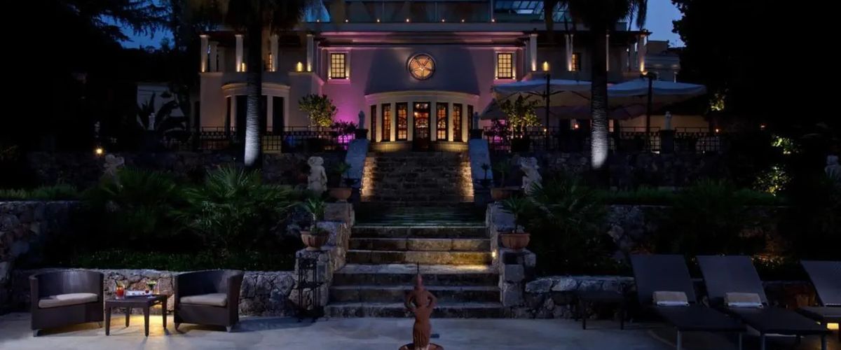 obiekt, teren hotelu, basen