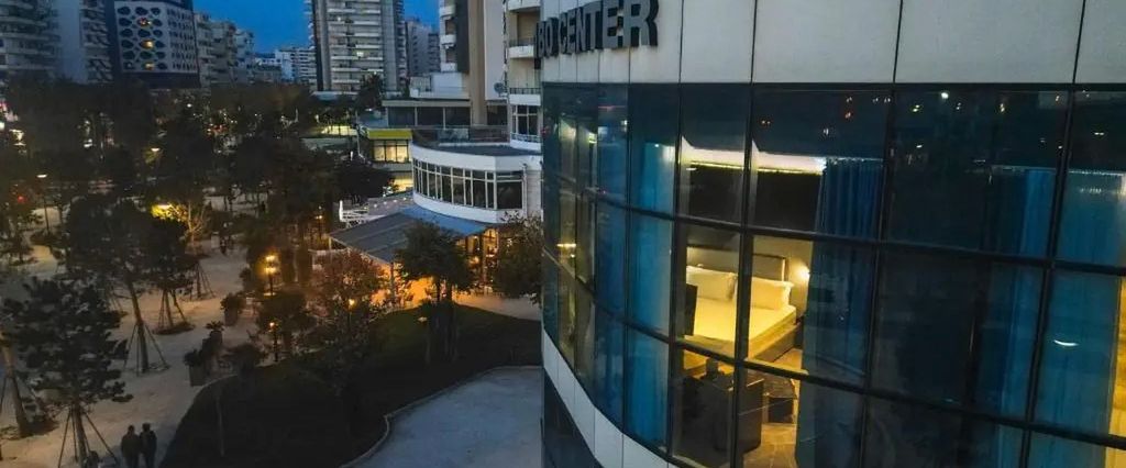 teren hotelu, obiekt