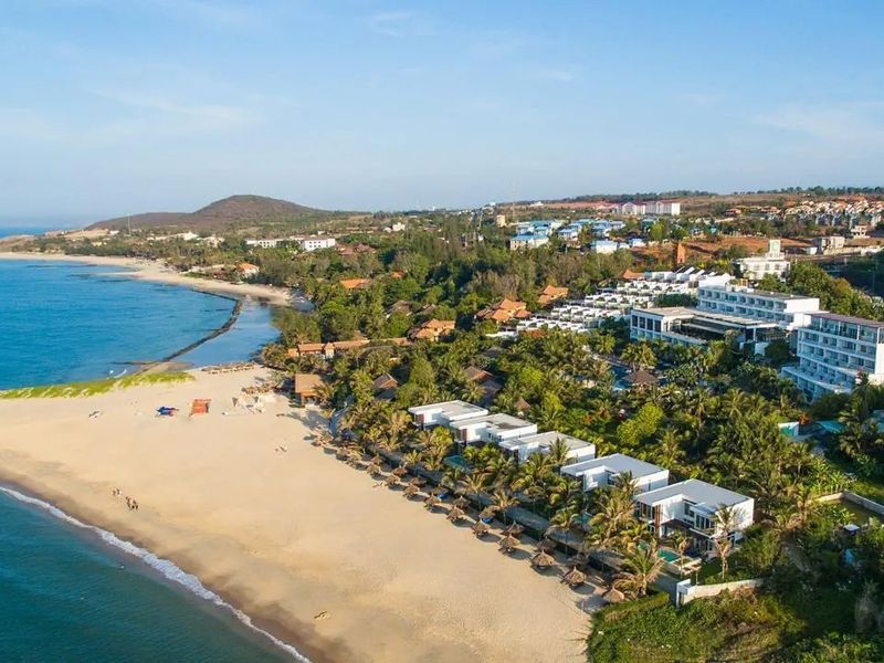 The Cliff Resort & Residence
