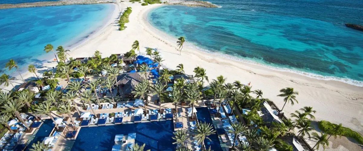 teren hotelu, basen, plaża