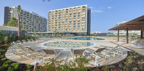 obiekt, teren hotelu, basen