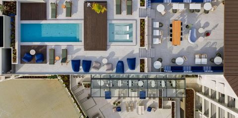 teren hotelu, basen, jacuzzi