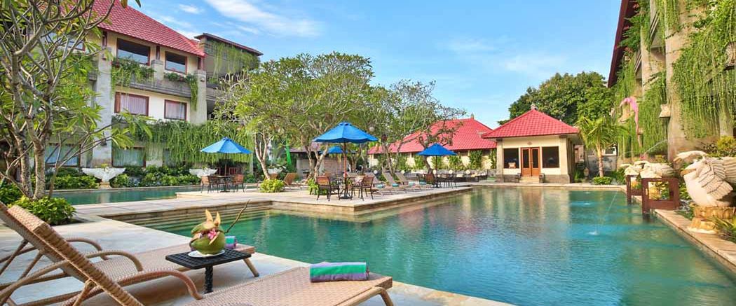 obiekt, teren hotelu, basen