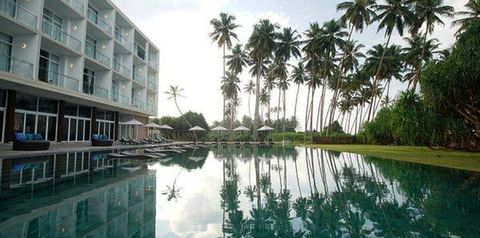 budynek główny, basen