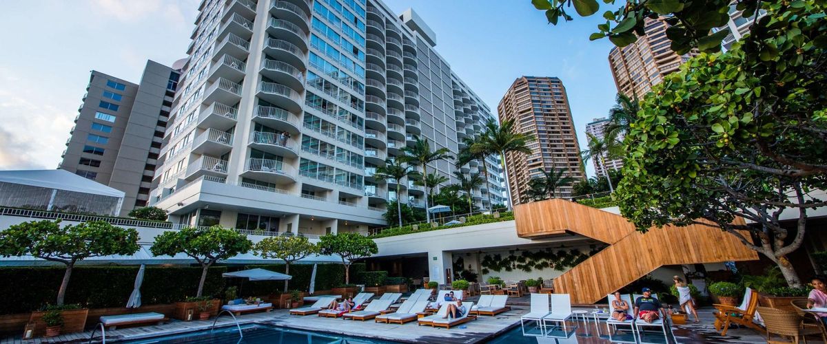 obiekt, teren hotelu, basen