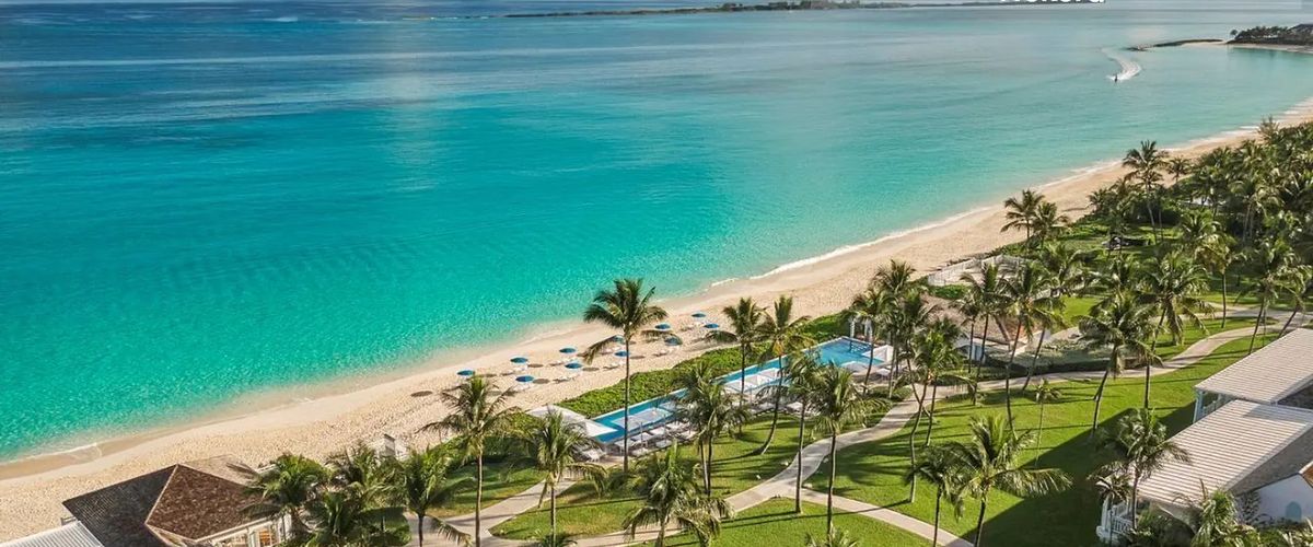 teren hotelu, basen, plaża