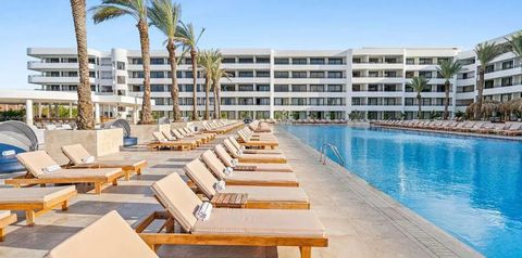 obiekt, teren hotelu, basen