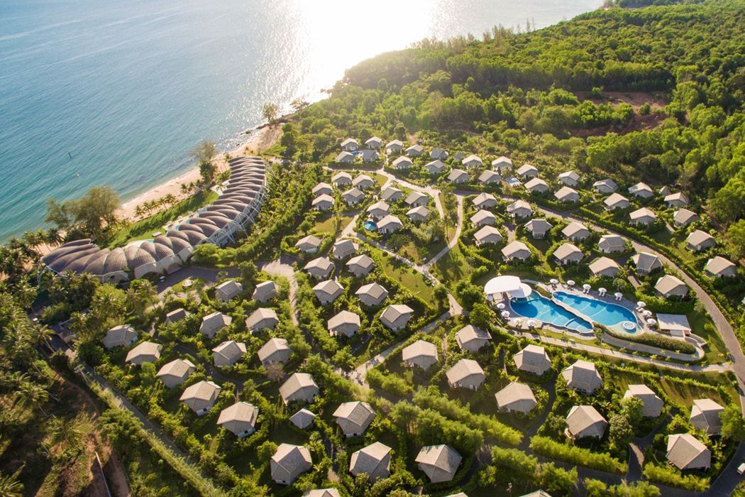 teren hotelu, basen, plaża