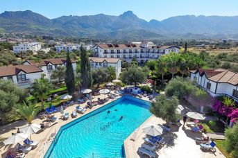 The Ship Inn & Villas