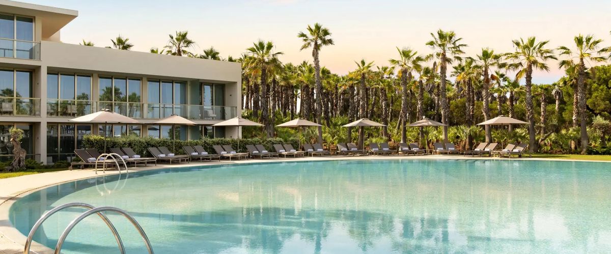 obiekt, teren hotelu, basen