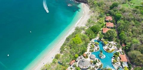 teren hotelu, basen, plaża