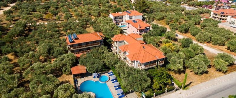 obiekt, teren hotelu, basen