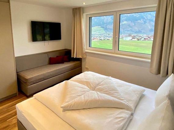 TheView Apartment 4*