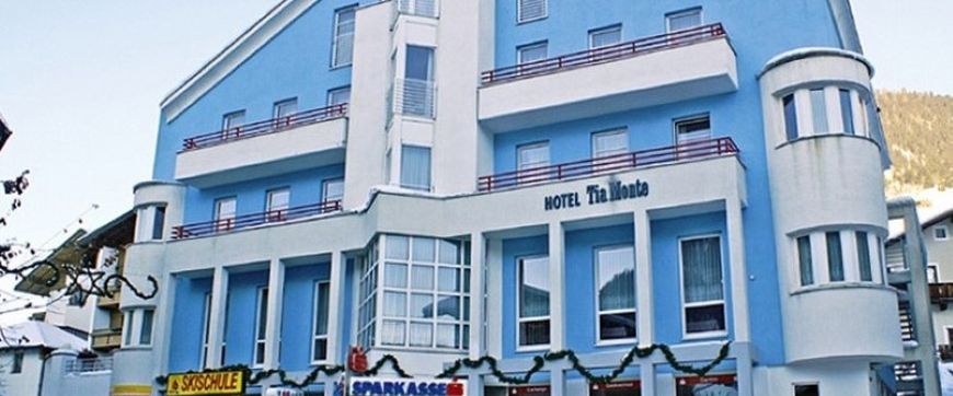 budynek główny, obiekt