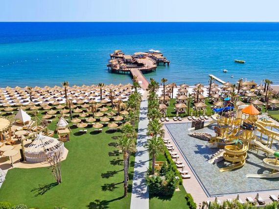 teren hotelu, aquapark, zjeżdżalnia, brodzik, plaża