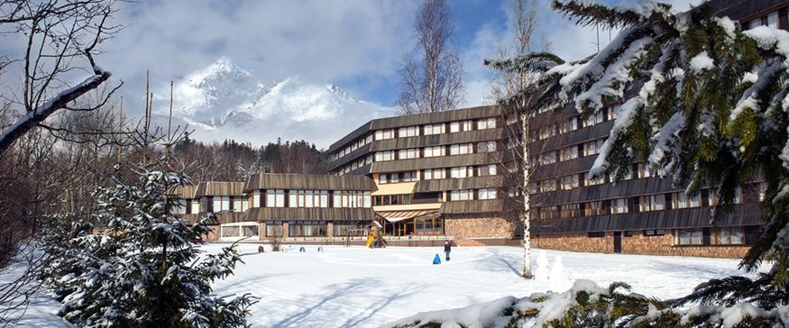 obiekt, budynek główny, teren hotelu