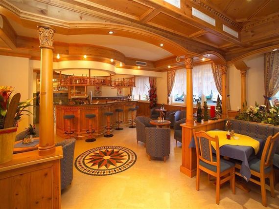 Toni (Kaprun) 4*