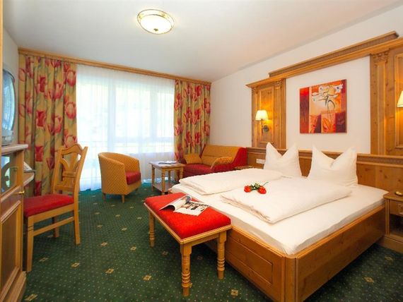 Toni (Kaprun) 4*