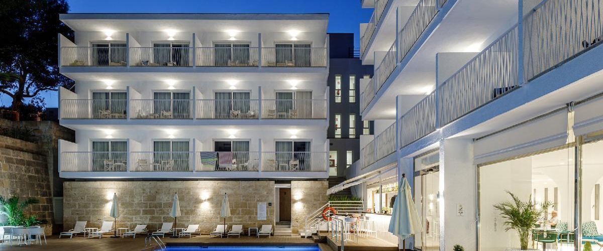 budynek główny, basen