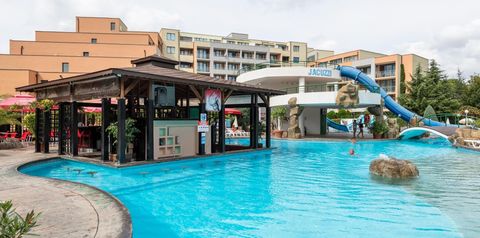 basen, aquapark, zjeżdżalnia