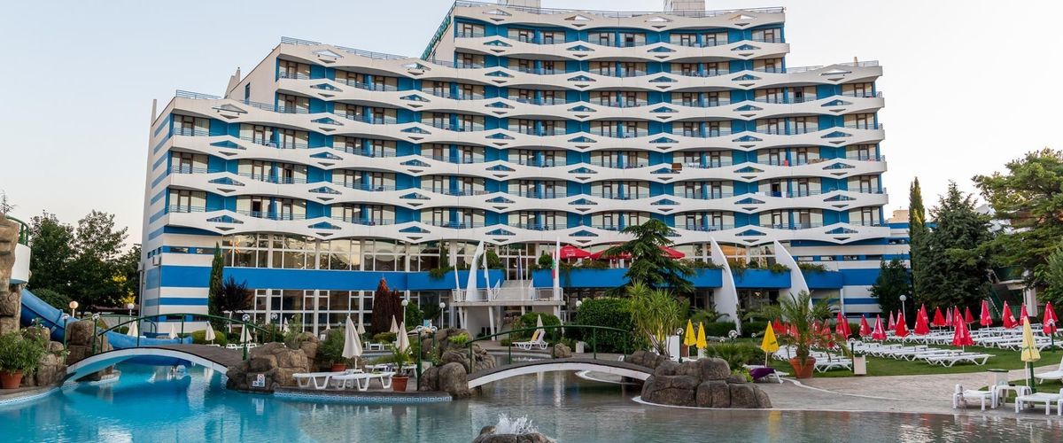 obiekt, teren hotelu, basen